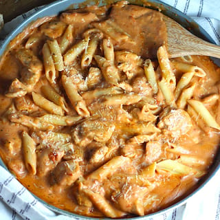 Vodka sauce with chicken
