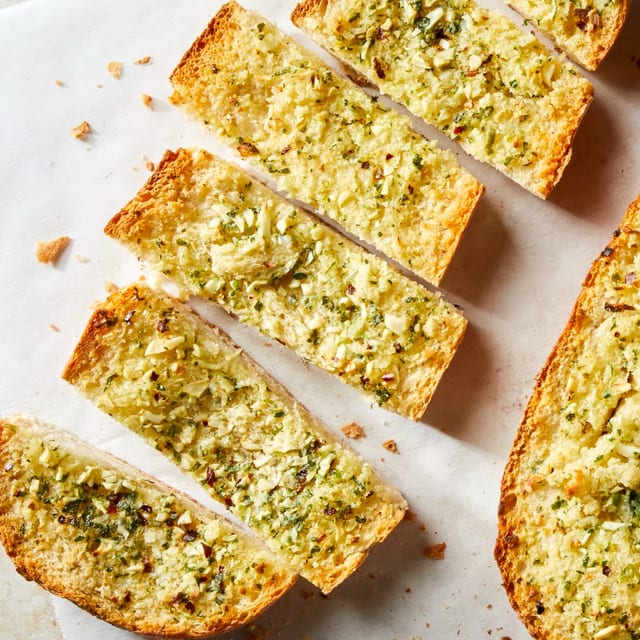 Garlic bread.