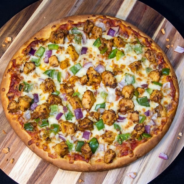 Dhoom Tandoori Chicken Pizza.