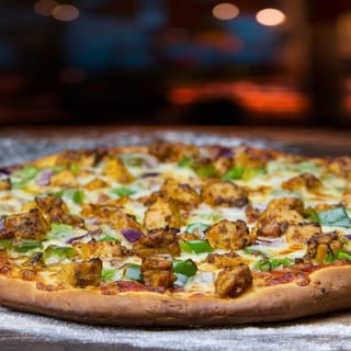 Dhoom Tandoori Chicken Pizza